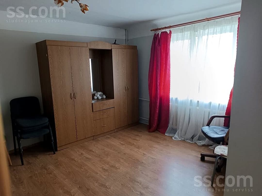 Vienistabas dzīvoklis — Raiņa iela 24 — vēl bildes
