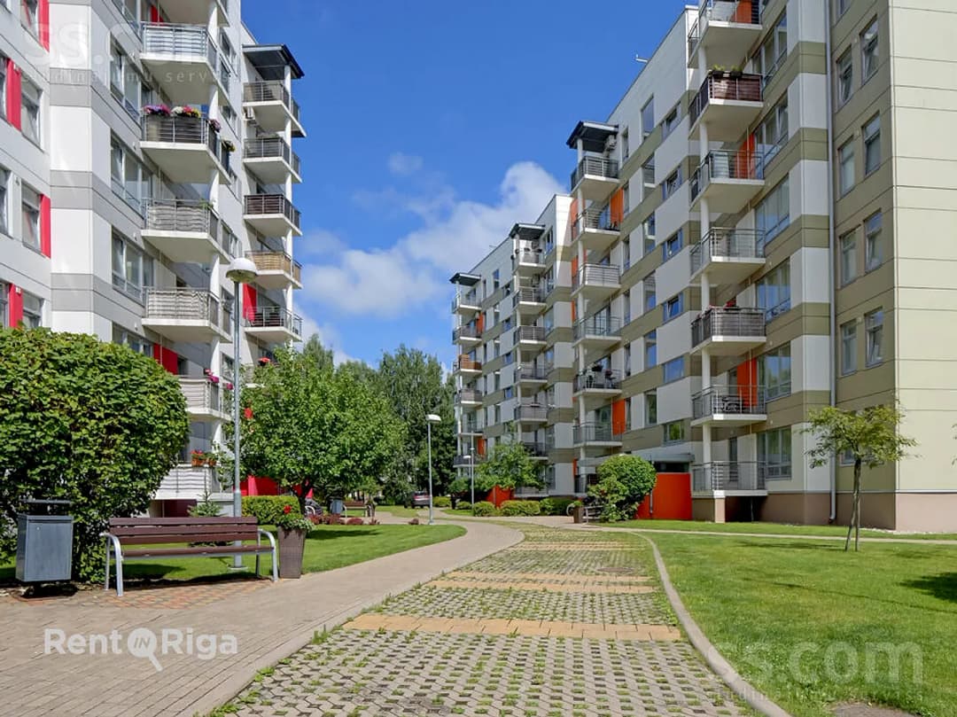 Divistabu dzīvoklis — Slokas 130a