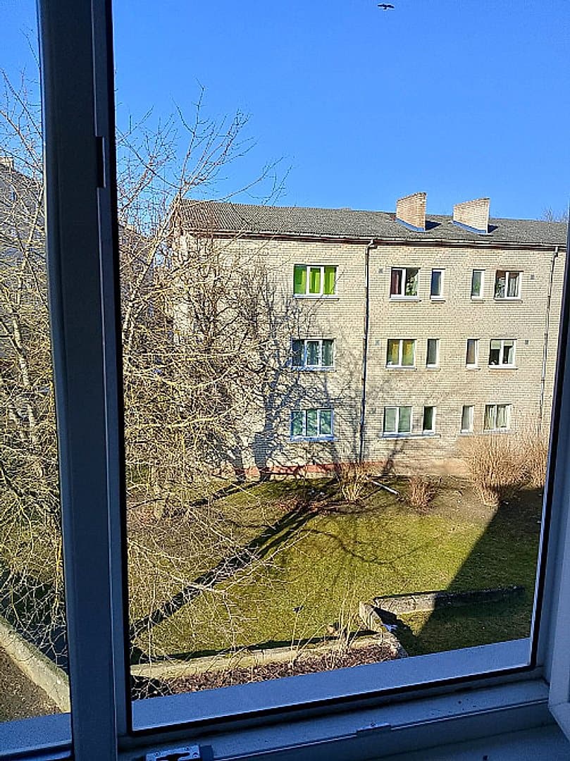 Jelgavas iela, Saldus, LV-3801, Latvija
Palīdzu pārdot gaišu un saulainu 2 istabu dzīvokli... — bilde 3