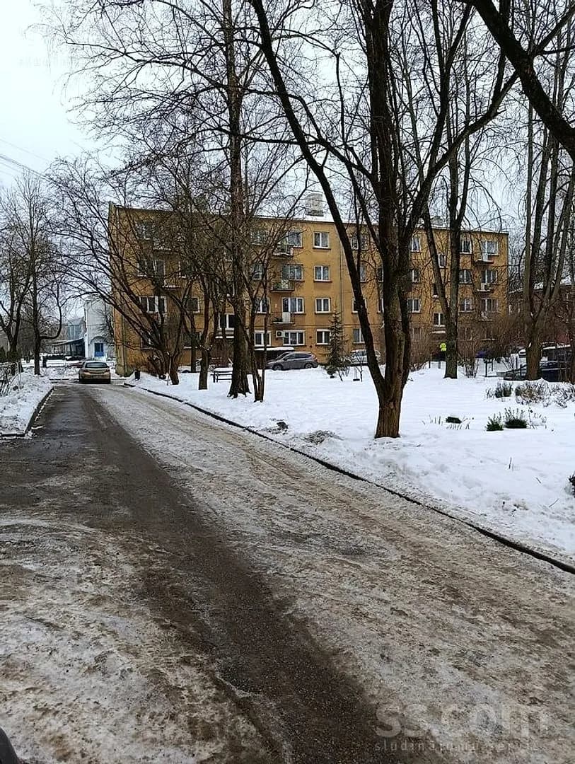 Trīsistabu dzīvoklis — Auces 1a