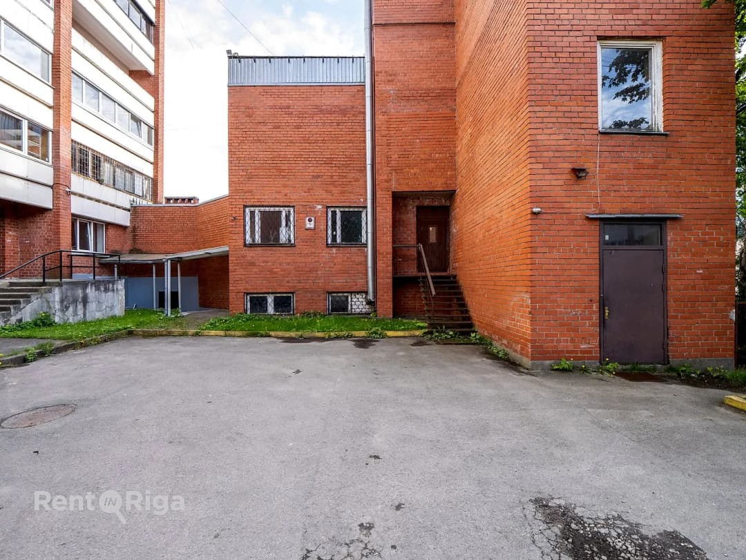 Lāpstu 4, Sarkandaugava — bilde 2