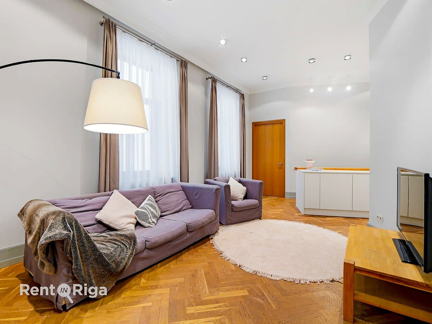 Elizabetes 9, Centrs