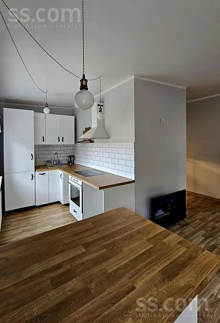 Divistabu dzīvoklis — Pērnavas iela 54