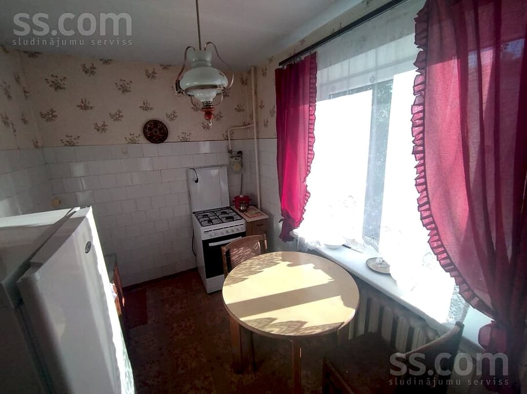 Trīsistabu dzīvoklis — Atmodas bulvaris 12b — bilde 2