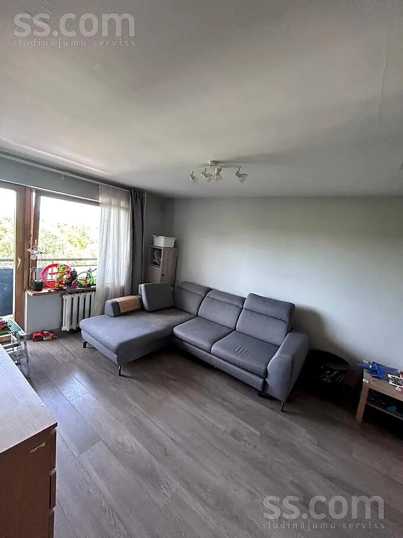 Divistabu dzīvoklis — Latgales 275
