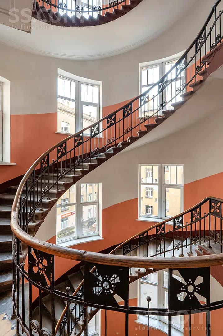 Trīsistabu dzīvoklis — Čaka 70