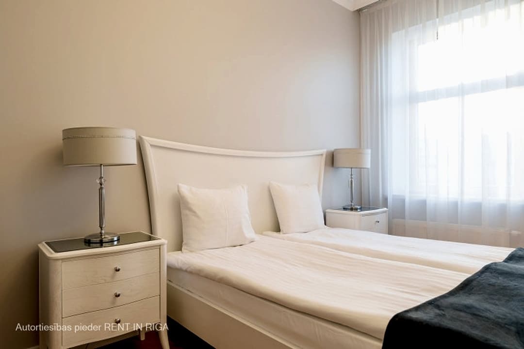 Piedāvājam ekskluzīvus 2-istabu apartamentus Rīgas centrā, jaunā rekonstruētā projektā — bilde 4