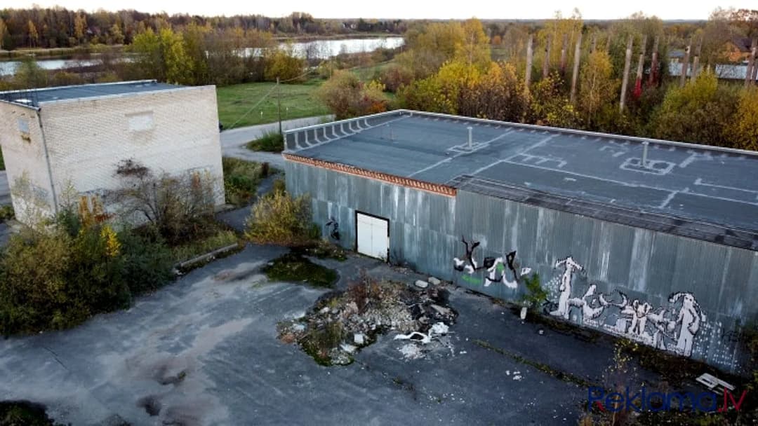 Tiek pārdota bijušā konservu fabrika "Ķekavas konservi". Komunikācijas. Elektrība, gāze, — vēl bildes