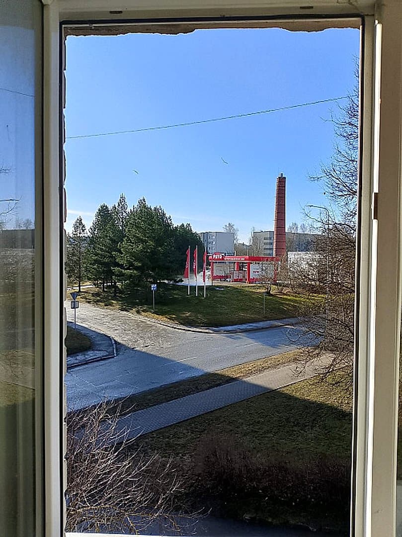 Jelgavas iela, Saldus, LV-3801, Latvija
Palīdzu pārdot gaišu un saulainu 2 istabu dzīvokli... — bilde 2