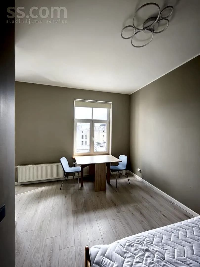 Vienistabas dzīvoklis — Pulkv. Brieža 7 — vēl bildes