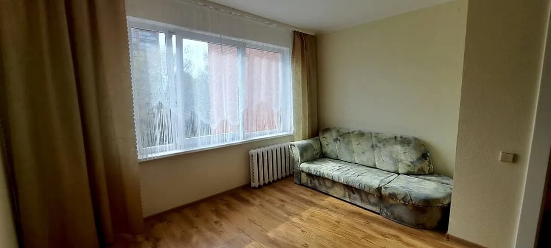 Vangažu iela 37, Jugla — bilde 2
