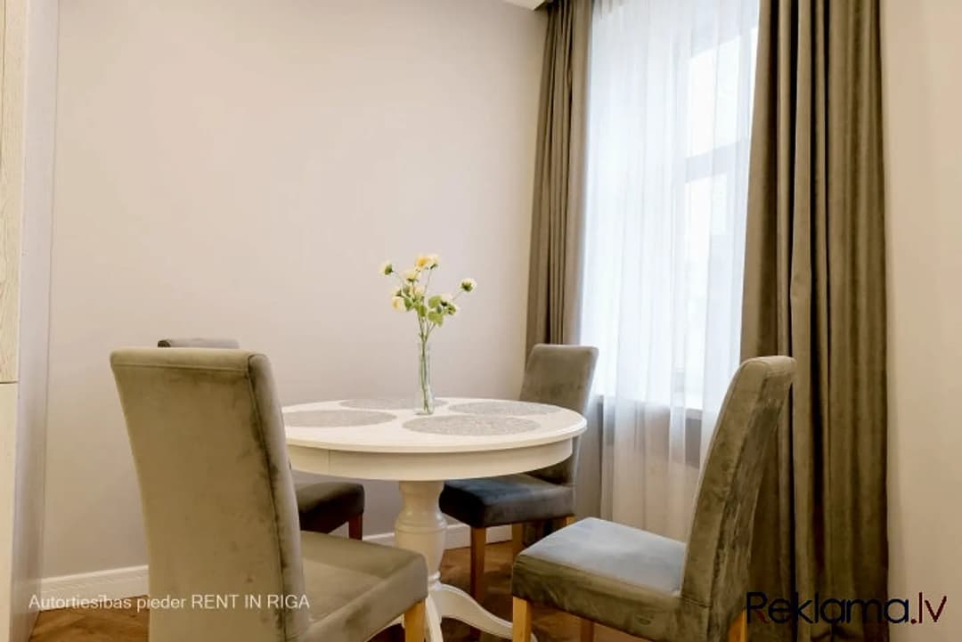 Piedāvājam ekskluzīvus trīs istabu apartamentus Rīgas centrā, jaunā rekonstruētā projektā — bilde 3