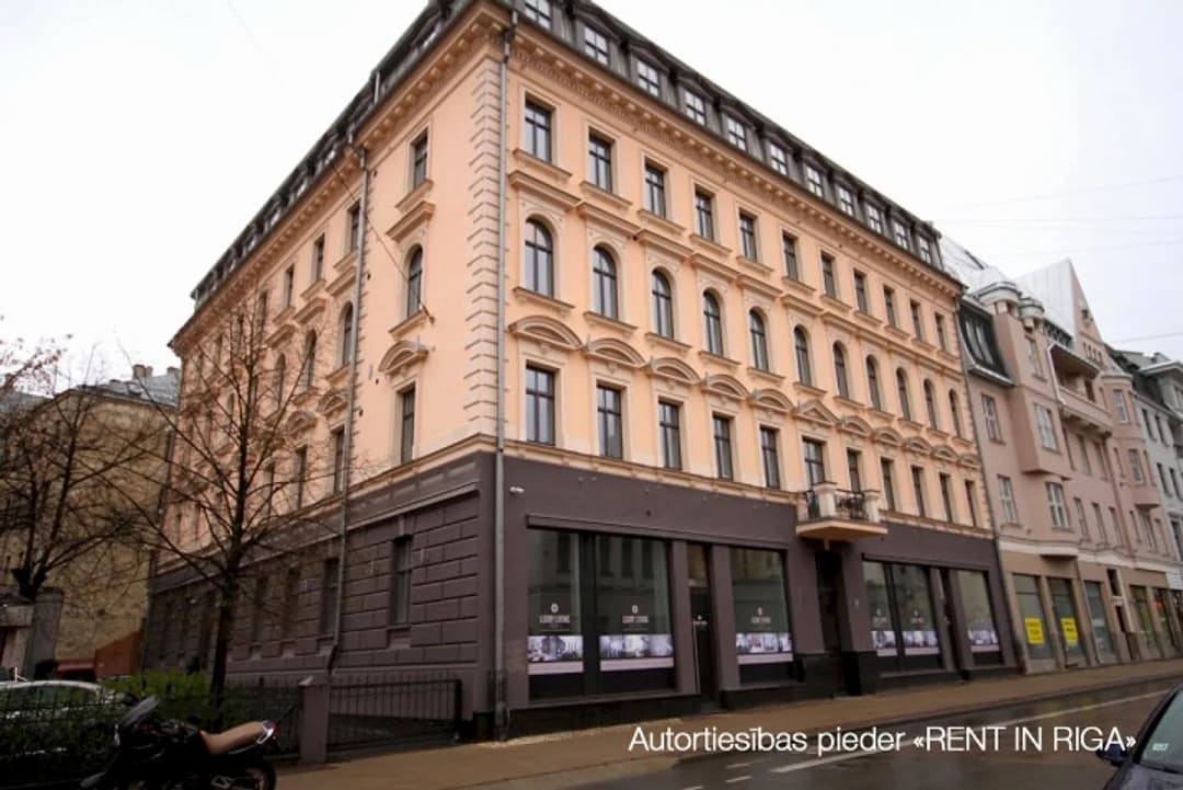 "Elizabetes Rezidence", viena no spilgtākajām Rīgas arhitektūras mantojuma pērlēm, celta 19. — bilde 2