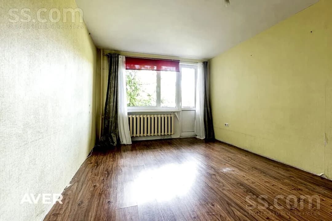 Trīsistabu dzīvoklis — Ausmas iela 20