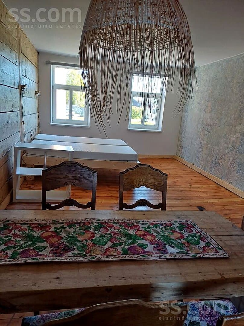 Vienistabas dzīvoklis — Ukstiņa 14 — vēl bildes