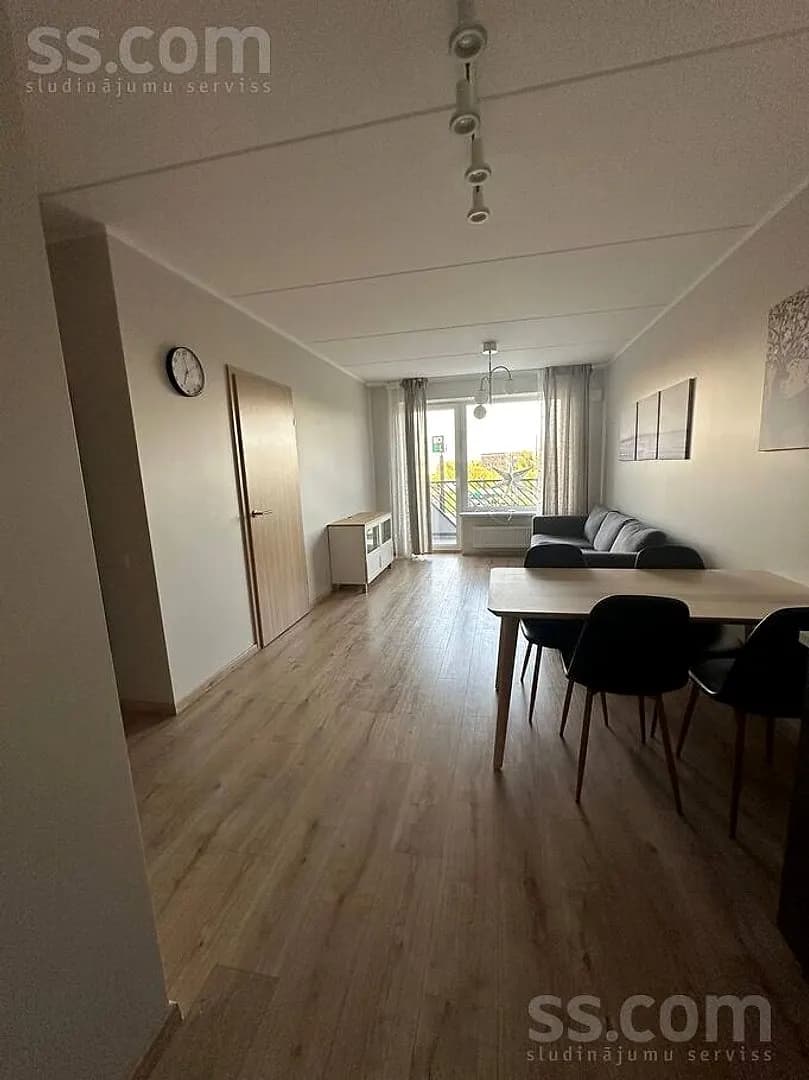 Divistabu dzīvoklis — Dzelzavas 110 — bilde 2