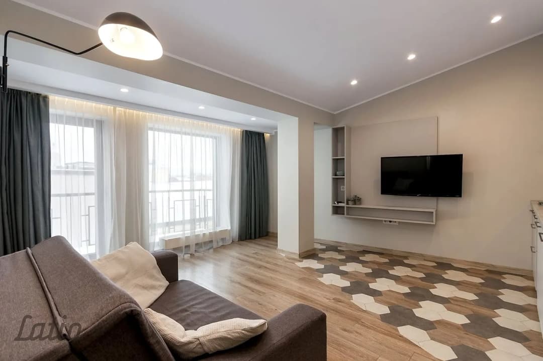 Ernesta Birznieka-Upīša iela, Centrs