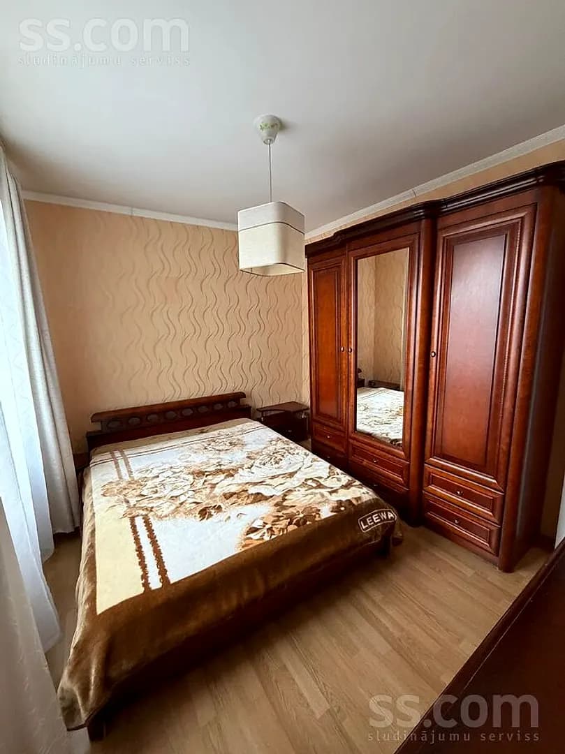 Trīsistabu dzīvoklis — Kurzemes pr. 94 — vēl bildes