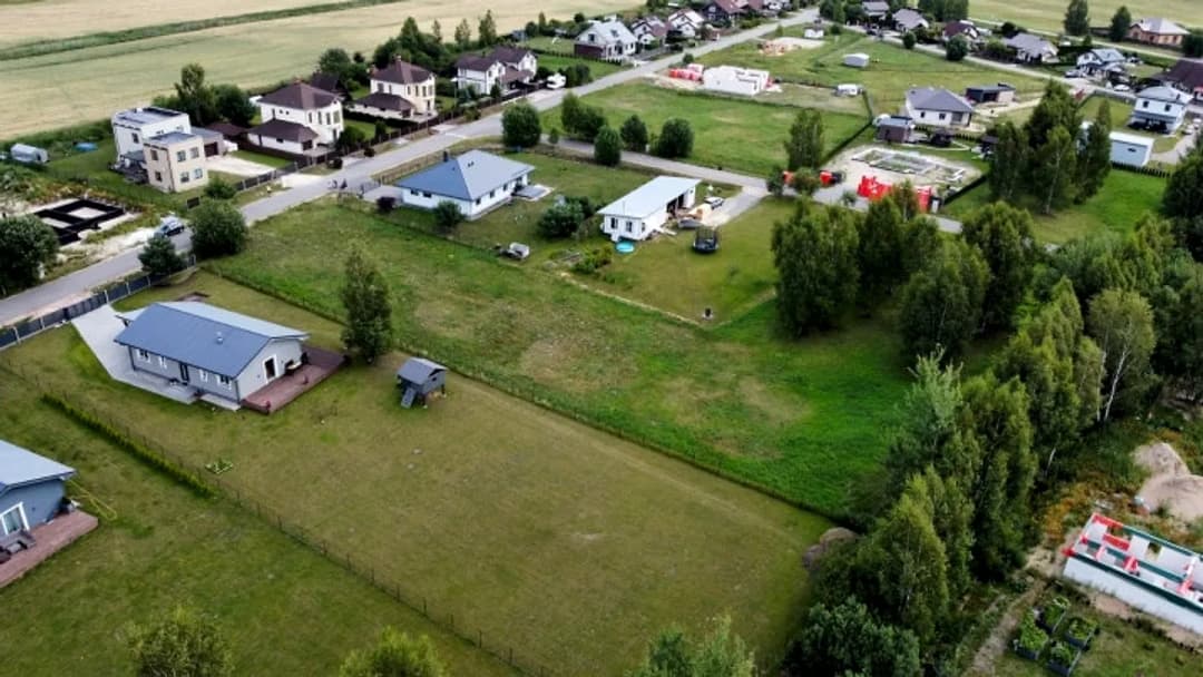 Apbūves zeme privātmāju rajonā Jaunolainē. Zemes gabala platība 2802 m2, regulāra — bilde 2