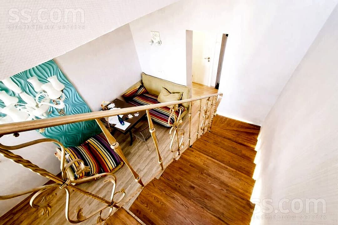 5 istabu dzīvoklis — Brīvības gatve 281 — vēl bildes