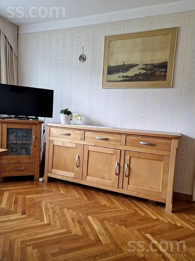 Trīsistabu dzīvoklis — Ropažu 76 — bilde 2