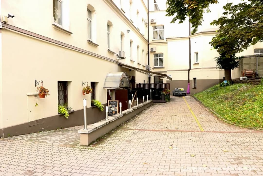Iznomā telpas ar izlienti Veselības centrā 3, 2.stāvā. Telpas ar izlietni. Veselības centra — vēl bildes
