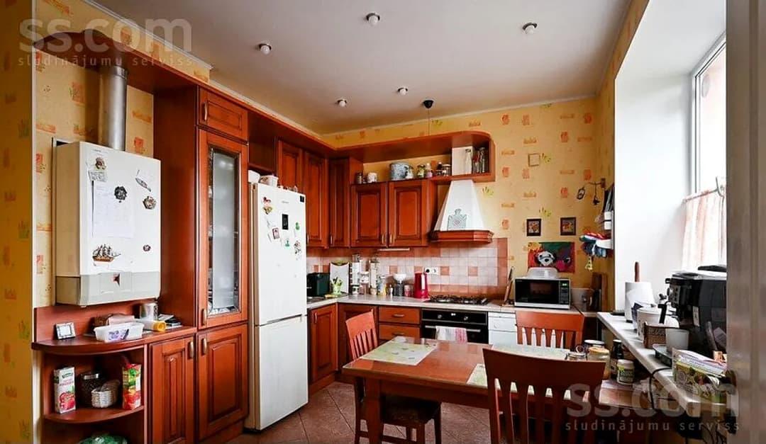 Divistabu dzīvoklis — Слокас 16 — vēl bildes