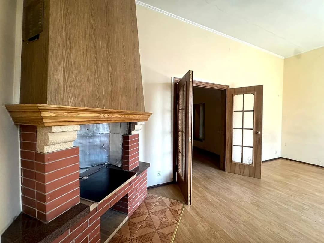 Pārdošanā nonācis 191 m dzīvoklis, vienā no skaistākajām Rīgas ielām Ģertrūdes iela.