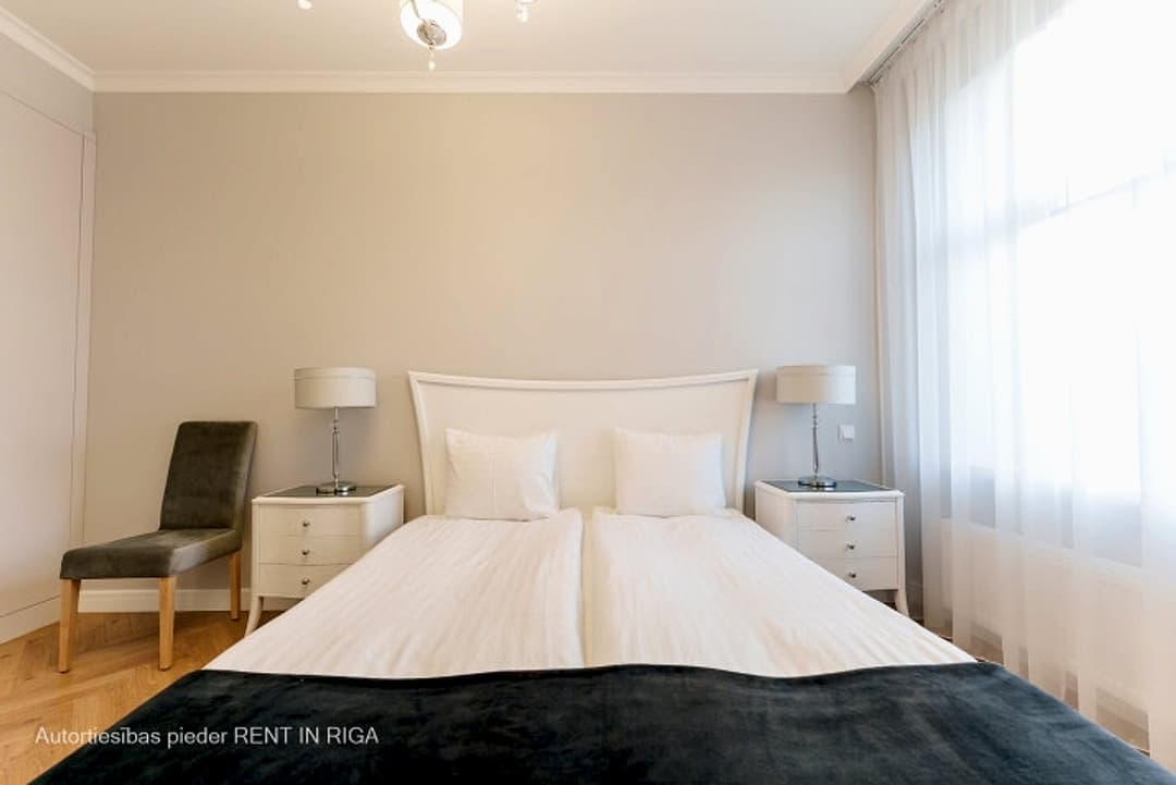 Piedāvājam ekskluzīvus 2-istabu apartamentus Rīgas centrā, jaunā rekonstruētā projektā — bilde 3