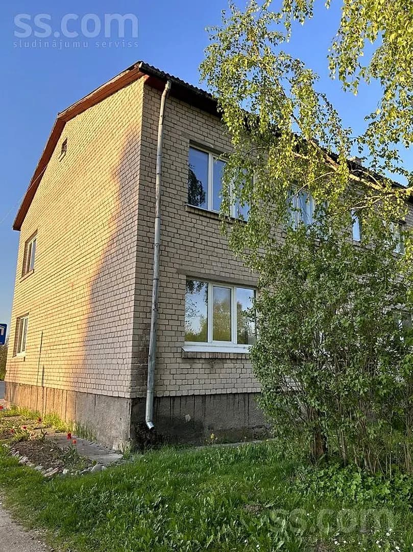 Trīsistabu dzīvoklis — Saullēkti 12