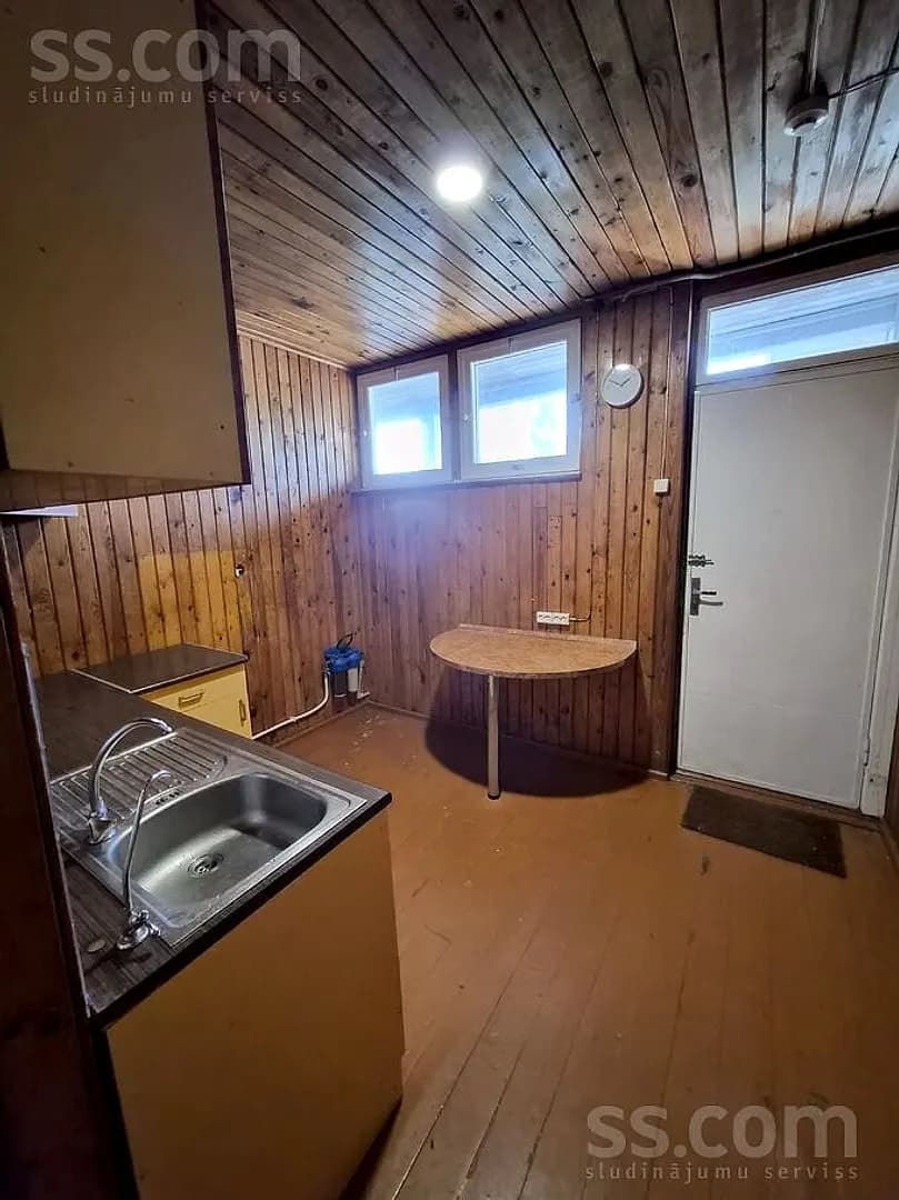 Vienistabas dzīvoklis — Dzelzceļa 25 — vēl bildes