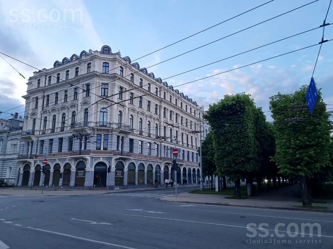 4 istabu dzīvoklis — Brīvības 19 — bilde 3
