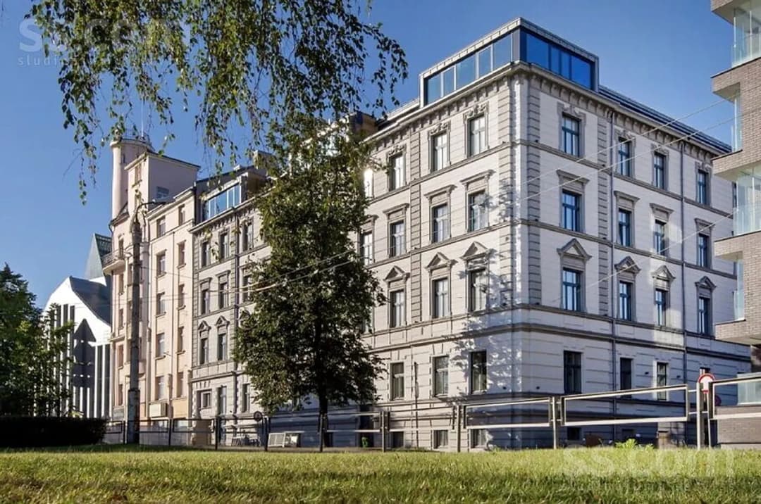 Divistabu dzīvoklis — Kuģu 13