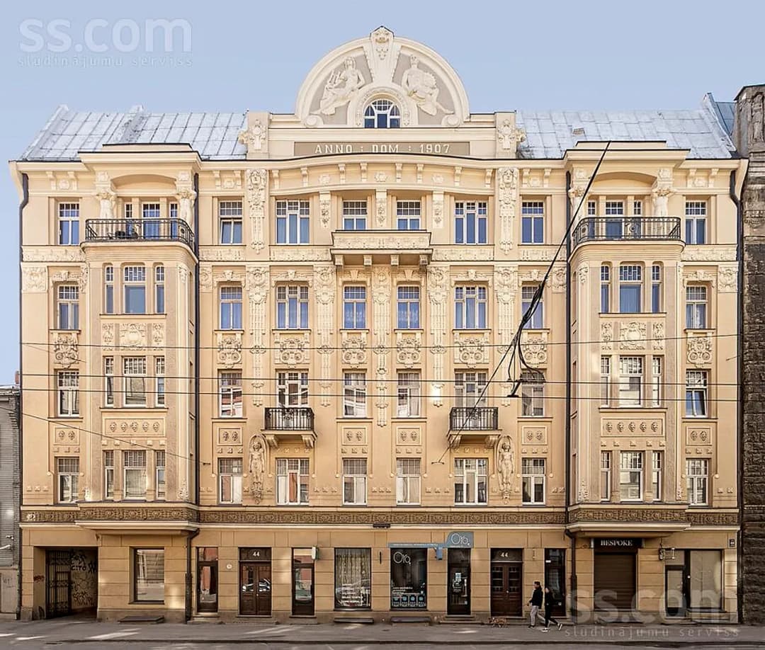 4 istabu dzīvoklis — Matīsa 44