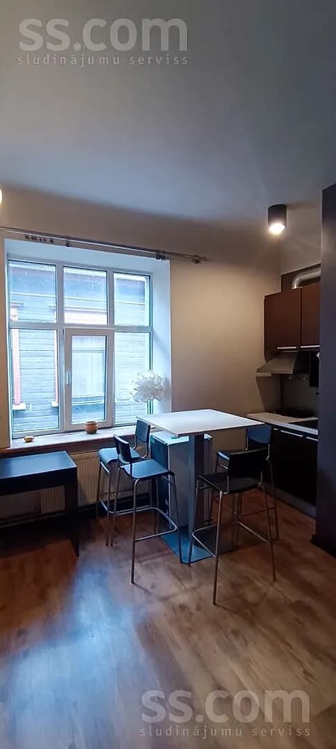 Vienistabas dzīvoklis — Nometņu 7 — vēl bildes