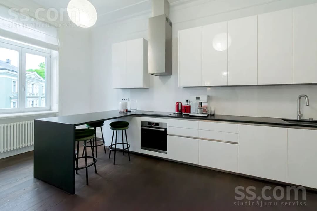 5 istabu dzīvoklis — Elizabetes 21a — vēl bildes