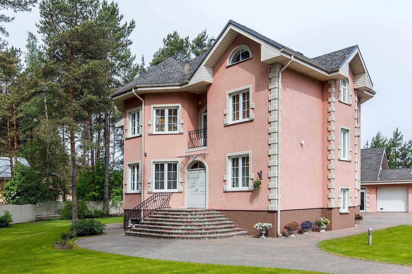 7-ist. Māja, 350㎡ - Ķekavas novads, Ķekava