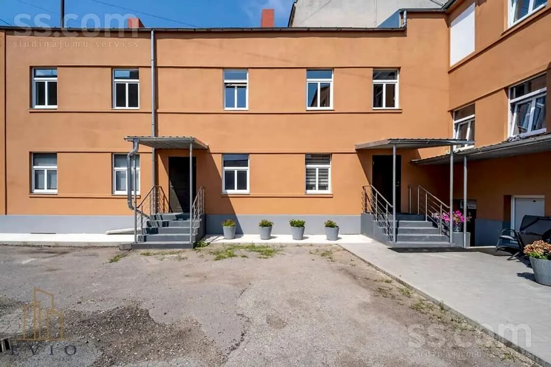 Divistabu dzīvoklis — Tallinas 96