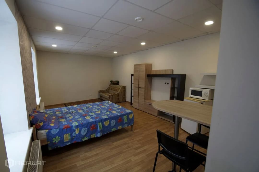 Valmieras iela 3, Centrs — vēl bildes