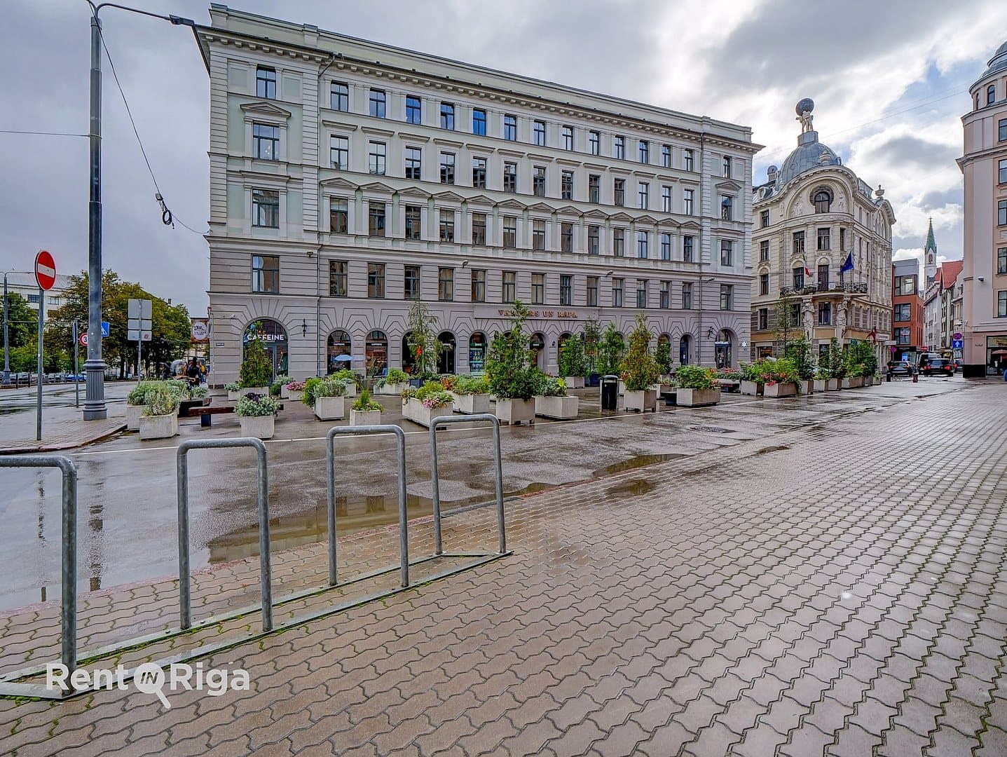 Aspāzijas bulvāris 24, Vecrīga