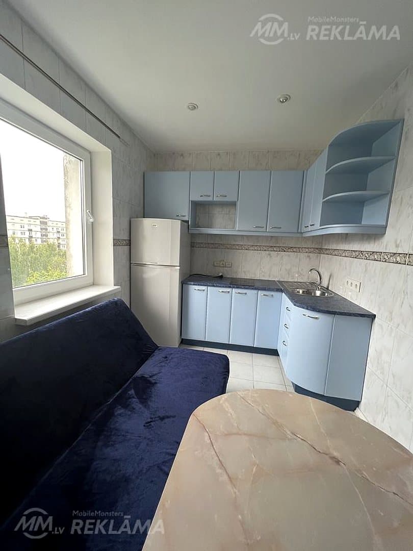 Dzīvoklis Rīgā, Purvciemā, 46 м², 1 ist., 8 stāvs. — bilde 2