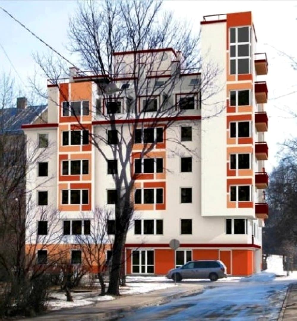 Zeme ar daudzdzīvokļu mājas būvprojektu un iesāktu būvniecību. Projektā ir 33 dzīvokļi