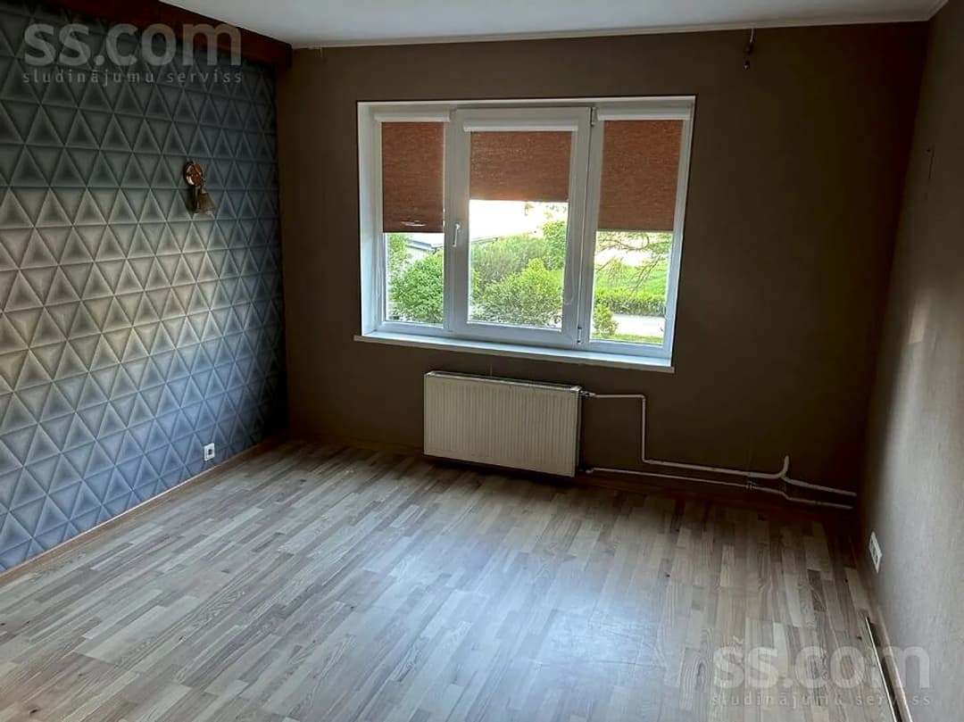 Trīsistabu dzīvoklis — Viestura 38c