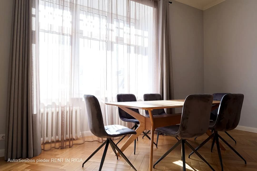 Brīvības 47, Centrs — bilde 2