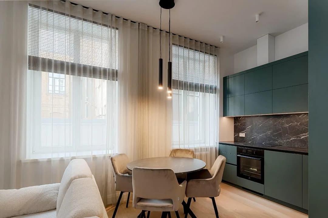 Raina bulvaris 27, Centrs