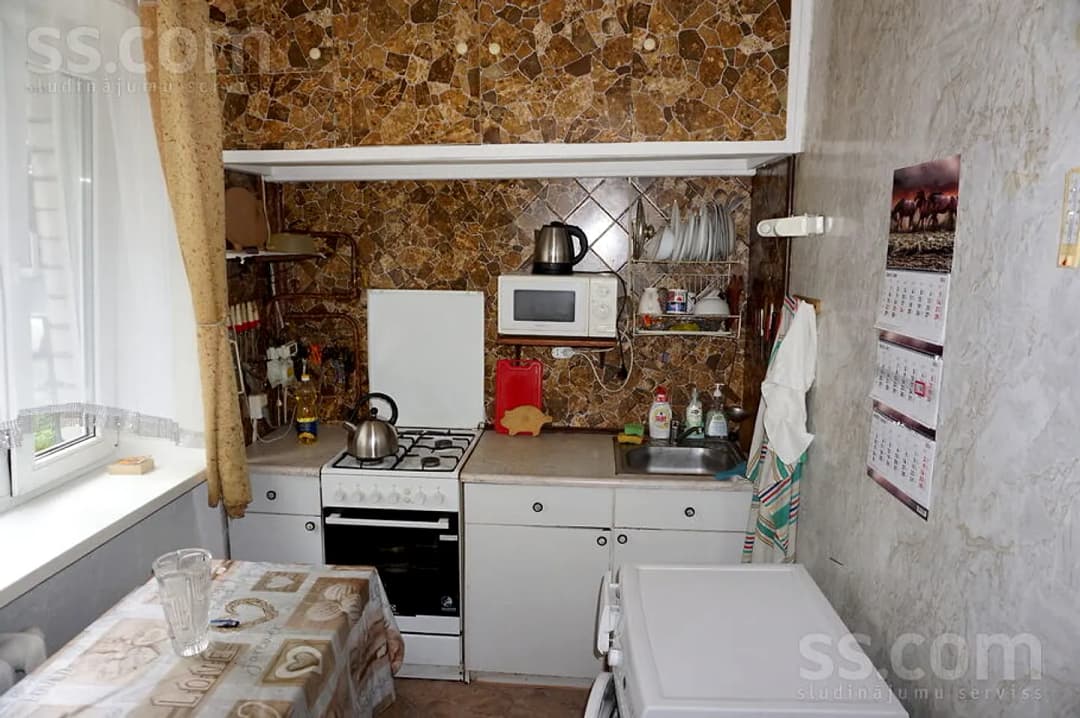 Divistabu dzīvoklis — Prūšu 11 — vēl bildes