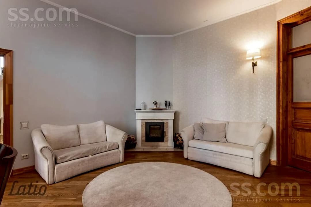 4 istabu dzīvoklis — Brīvības 118 — bilde 2
