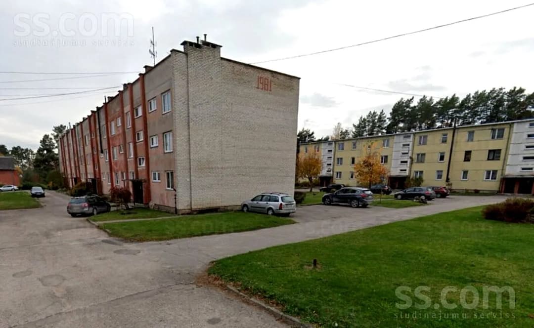 Trīsistabu dzīvoklis — Ziedugravas 5