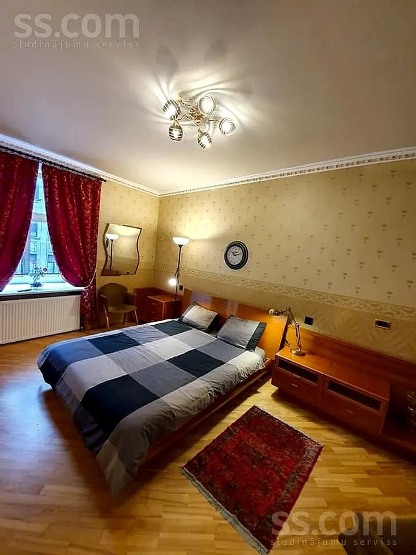 Divistabu dzīvoklis — Čaka 39