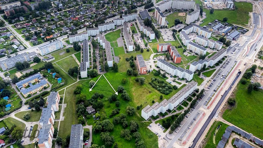 Pārdošanā divi apbūves zemes gabali Jelgavā, Satiksmes ielas rajonā.
Piedāvājumā divi — bilde 4